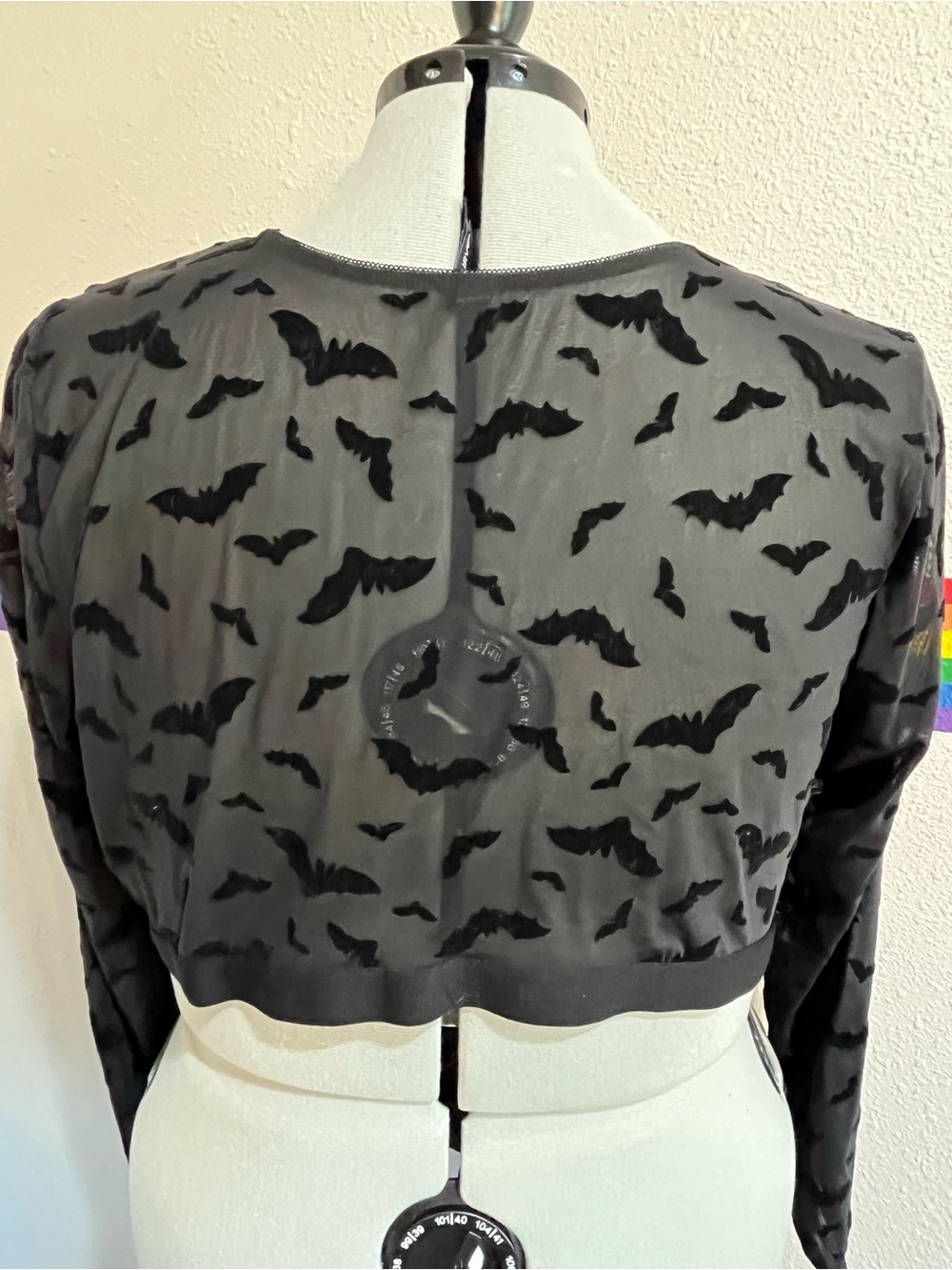 Torrid mesh bat crop top - Picture 4 of 6